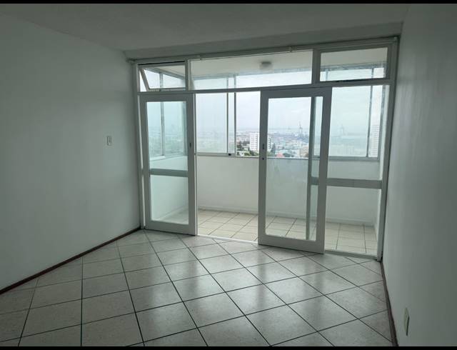 2 BEDROOM APARTMENT TO LET IN HUMEWOOD
